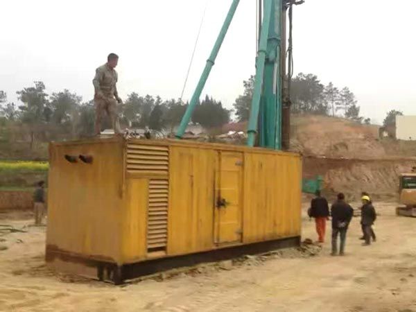三伏潭镇如何判断水冷式机油散热器密封件是否需要更换?